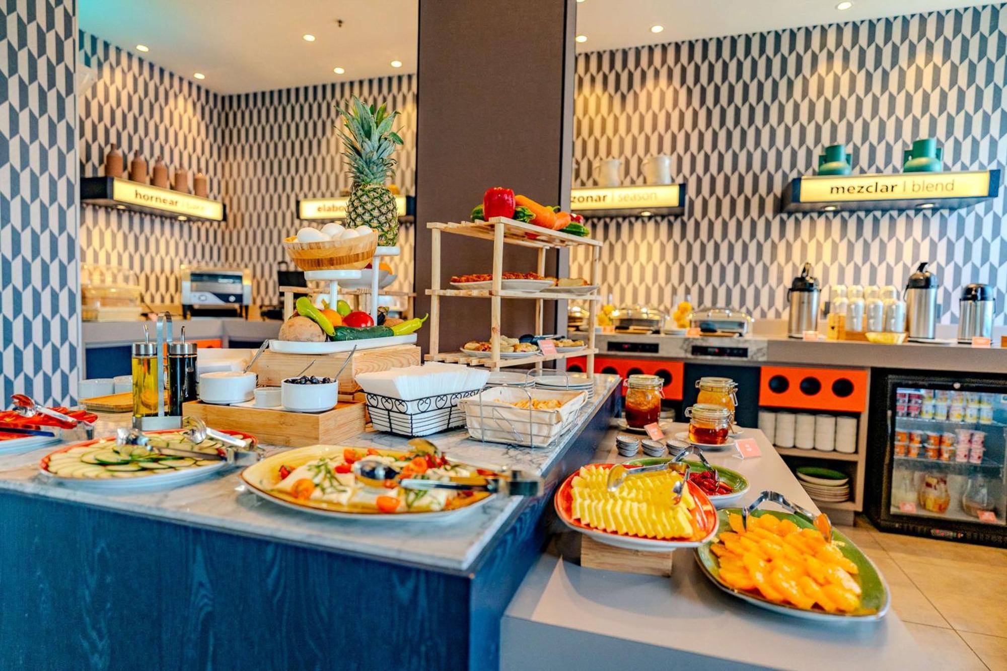 Hampton By Hilton Santiago Las Condes Экстерьер фото